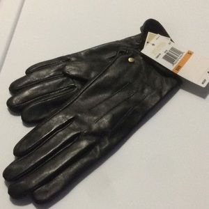 Michael Kors 3 points tech gloves